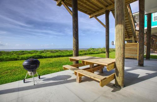 Port Bolivar House | Splash Spacious 3BD 3bath Beachfront! Steps to Beach!