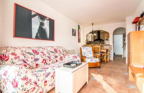 Els Griells Apartment | Discover Splendid 16: Family-Friendly Oceanfront Oasis
