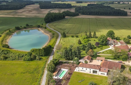 Vieux-Mareuil House | Unique Barn Retreat in Organic Walnut Orchard, Perigord