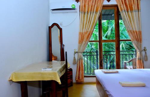 Udawalawa House | Scenic Lake View Safari Lodge with Spa & Family Amenities