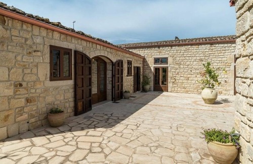 Casa Papa Villa | Elegant Farmhouse Retreat with Pool and Spa Amenities
