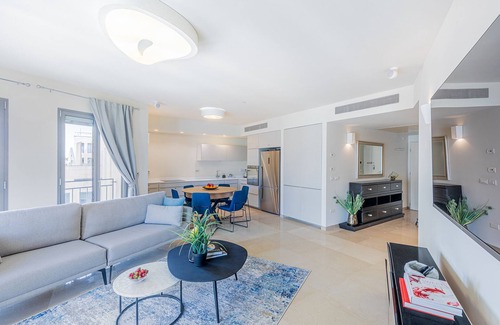 Jerusalem City Centre Apartment | Top-Rated Mamilla Oasis with Parking & Family-Friendly Perks