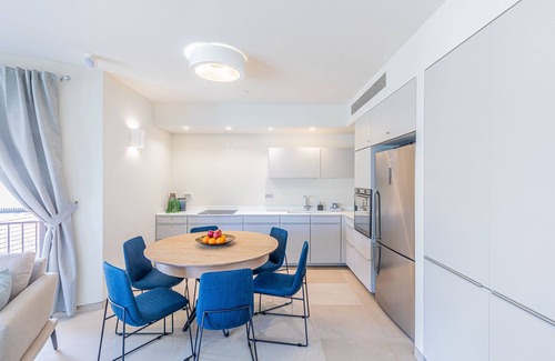 Jerusalem City Centre Apartment | Top-Rated Mamilla Oasis with Parking & Family-Friendly Perks