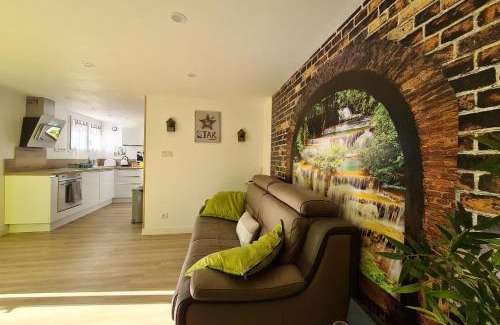 Peypin Apartment | Charming Studio with AC and Terrace - Dodo et Tartine