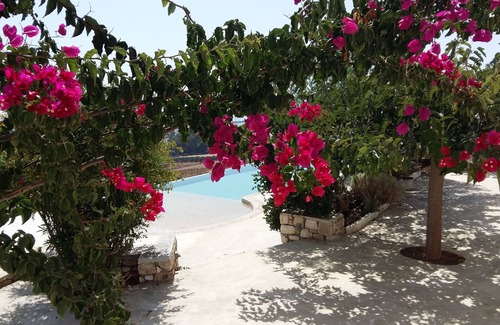 Piso Livadi Villa | Breathtaking Aegean Sea Views with Pool & Spa Amenities