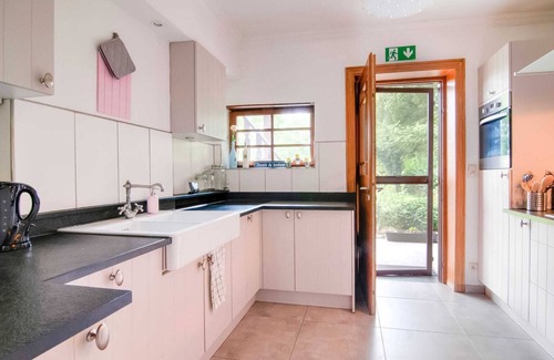 Vorsen Villa | Elegant Villa in Vorsen - Pet-Friendly with Breakfast Included