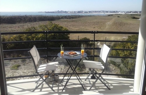 Loctudy House | Beautiful Villa with Oceanfront Views Near the Beach