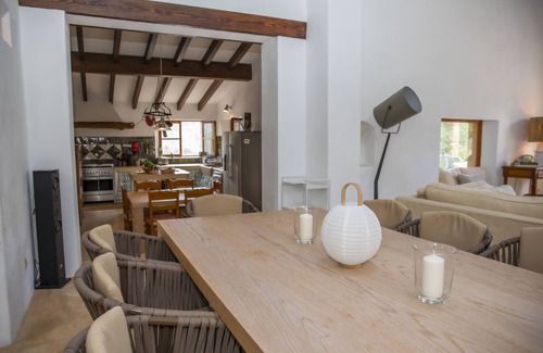 Esporles Ski Chalet | Splendid Villa With Nice Views Over the Valley