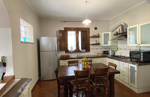 Reggio Calabria Apartment | Splendida casa vacanza a Reggio Calabria: comfort, stile, parcheggio, colazione!