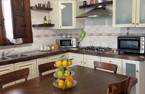 Reggio Calabria Apartment | Splendida casa vacanza a Reggio Calabria: comfort, stile, parcheggio, colazione!