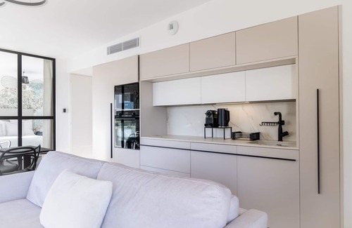 Ventabrun Apartment | Experience the Blue Pearl: Panoramic Sea View Apartment