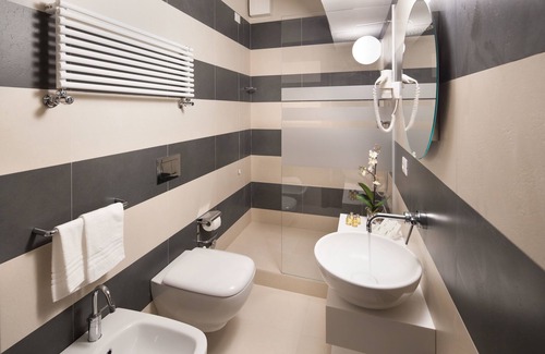 Rapallo Hotel | Relaxing Retreat at Hotel Riviera: Ocean Views & Spa