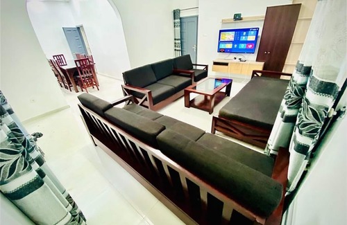 Lome House | Charming Splendide Villa Meublée – Pet & Child Friendly Stay