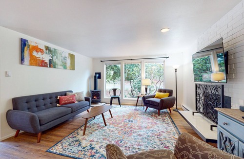 Bellingham House | Pet-Friendly Split-Level Home Near Downtown & Lake Whatcom