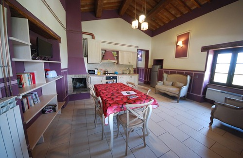 Spoleto Apartment | Discover Spoleto By The Pool: Scenic Views & Relaxing Amenities