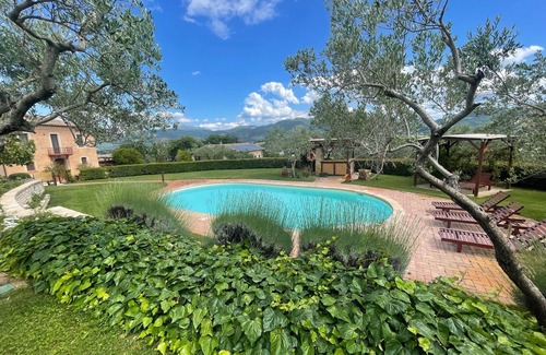Spoleto Villa | Spoleto Tranquilita: A Dreamy Retreat with Yoga Studio