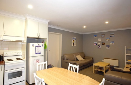Jindabyne Apartment | Unforgettable Stay at Sponars Onshore with Lake Views