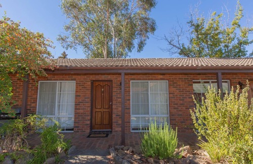 Jindabyne Apartment | Unforgettable Stay at Sponars Onshore with Lake Views