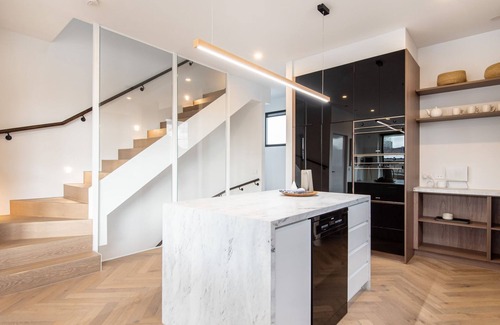 Richmond Apartment | Premier Sport Precinct Stay with Ocean View and Pool