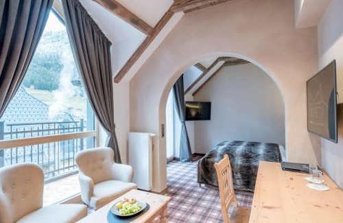 Ischgl Hotel | Indulgent Retreat at Sport- und Genusshotel Silvretta