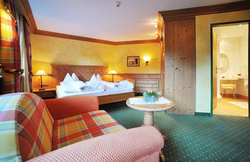 Lanersbach Hotel | Relax at Sporthotel Kirchler: Top-Rated Spa & Dining