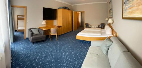 Meersburg Hotel | Sporthotel Schönblick: Oceanfront Bliss with Spa & Pool