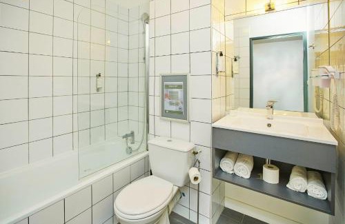 Lalande-Grand Selve Hotel | Enjoy Relaxation at Sporting House Hôtel with Pool & Spa