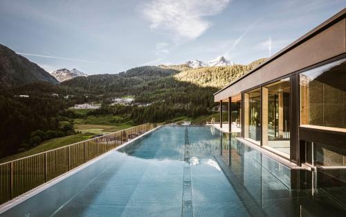 Soelden Hotel | Sportlers Lodge Sölden: Unique Lifestyle with Spa & Pool