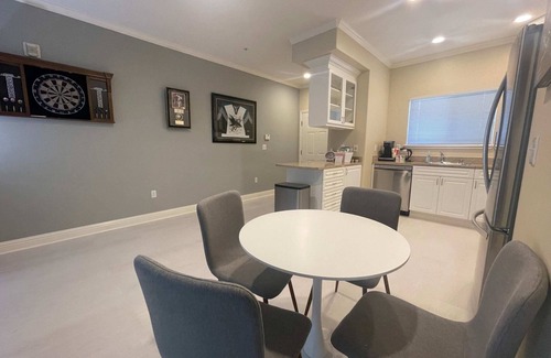 Santa Clara Condo | Sports Themed 2-Bed Apartment in Prime Location