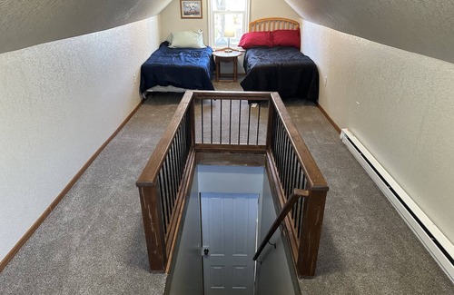 Ortonville House | Discover Sportsman's Country Lodge: Family & Pet Friendly Stay