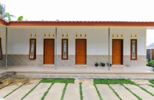 Senduro Hotel | Budget-Friendly Omah Nusantara Homestay for Families