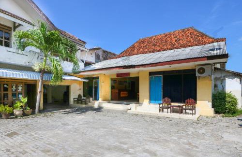 Situbondo Hotel | Budget-Friendly Stay at SPOT ON 2422 Hotel Moga Sari