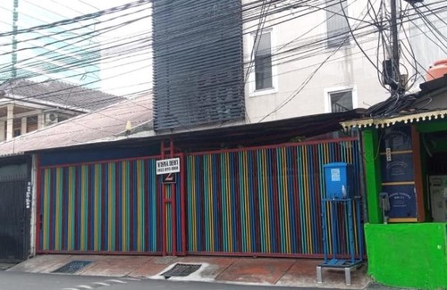 Palmerah Hotel | Affordable Stay at SPOT ON 90538 Wisma Dewi Syariah
