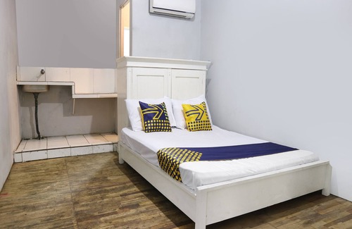 Tasikmalaya Hotel | Budget-Friendly Kaiku Guest House with Breakfast Included