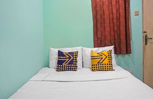 Tjihadak Hotel | Budget-Friendly Amazon Homestay with Breakfast Included