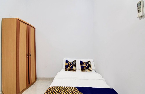 Kampar Hotel | Budget-Friendly Stay at SPOT ON 91950 Guest House TekNong