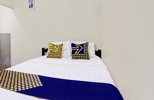 Pleret Hotel | Budget-Friendly Stay at SPOT ON 92220 Sari Laut