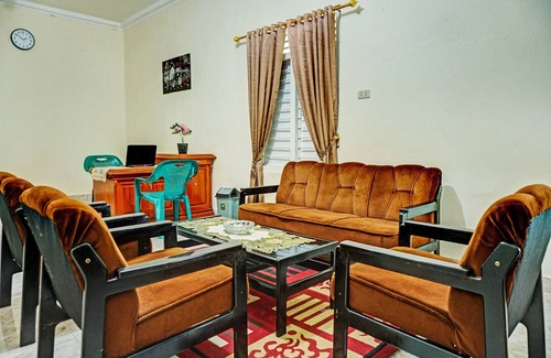 Karya Penggawa Hotel | Budget-Friendly Stay at SPOT ON 92392 Penginapan Vinccent22