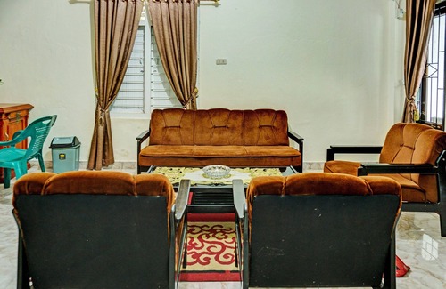 Karya Penggawa Hotel | Budget-Friendly Stay at SPOT ON 92392 Penginapan Vinccent22