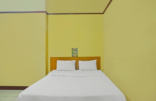 Kalimantan Hotel | Budget-Friendly Stay at SPOT ON 92466 Adam Kost Syariah