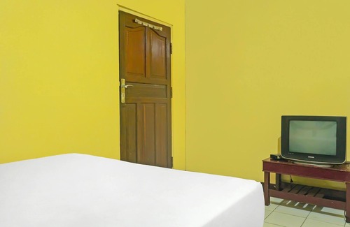 Kalimantan Hotel | Budget-Friendly Stay at SPOT ON 92466 Adam Kost Syariah