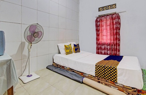 Banaran Hotel | Budget-Friendly Stay at SPOT ON 92535 Guest House Pak Darso