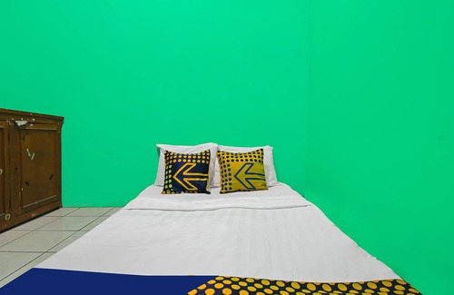 Semarang Hotel | Budget-Friendly Stay at SPOT ON 92610 Barokah Kostel