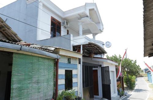 Blitar Hotel | Budget-Friendly Stay at Rumah Berkah Syariah for Families