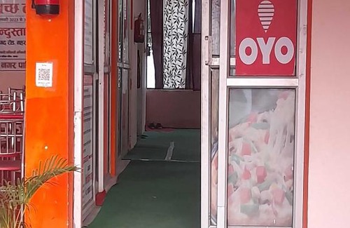 Hathras Hotel | Budget-Friendly Stay at SPOT ON Chaudhary Hotel