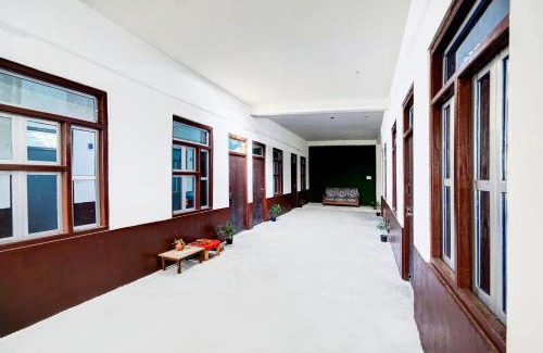 Ghatampur Hotel | SPOT ON Hotel Lakshya Ghatampur