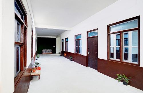 Ghatampur Hotel | SPOT ON Hotel Lakshya Ghatampur