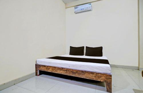 Sanwer Hotel | Top Hotels in Mānglia, India - Child-Friendly & Rated 10/10