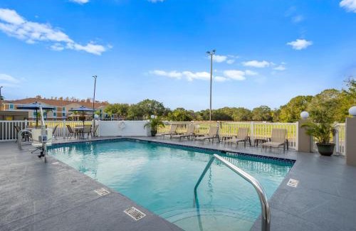 Wesley Chapel Hotel | Discover SPOT X Hotel Tampa Bay: Oceanfront Family Retreat