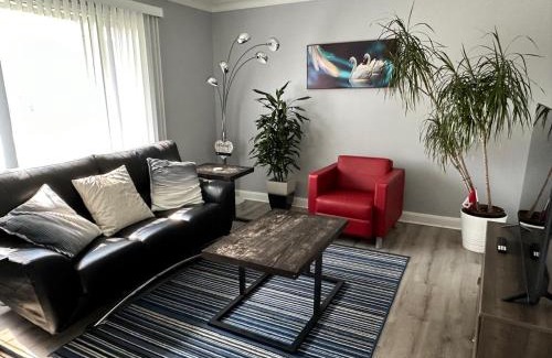 East Kildonan House | Immaculate 4 Bedroom Retreat for Families in Winnipeg